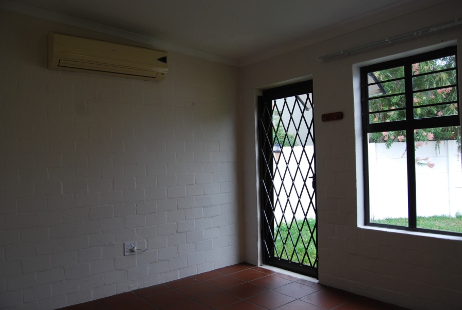 To Let 4 Bedroom Property for Rent in Port Owen Western Cape